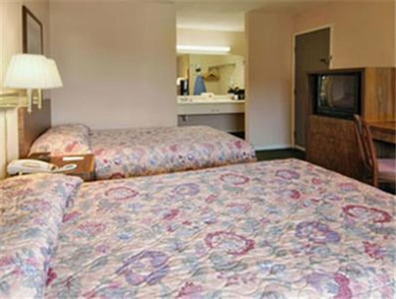 Rodeway Inn Jasper Exterior photo