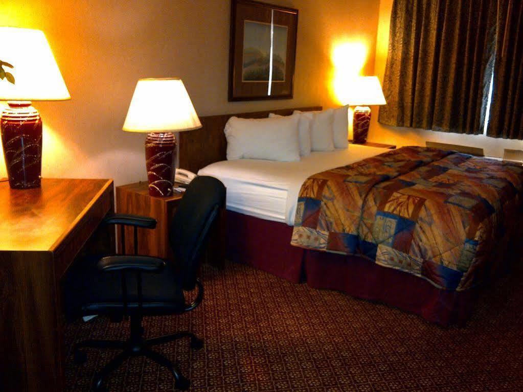 Rodeway Inn Jasper Exterior photo